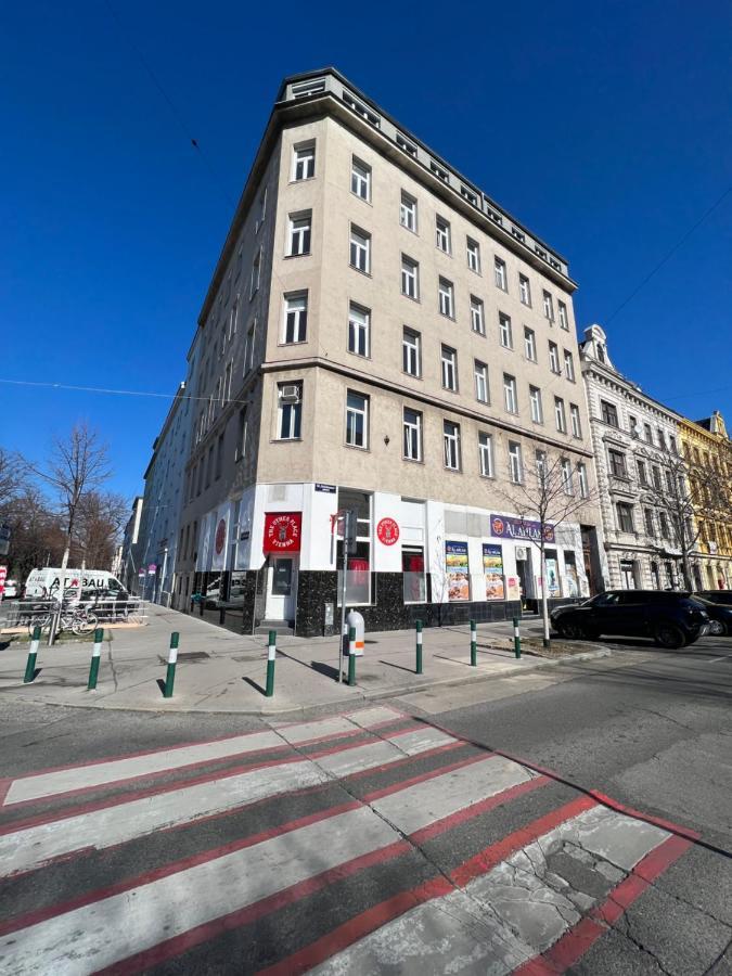Delightful 1 Bedroom Near Schoenbrunn And Westbahnhof With Big Porch Vienna Luaran gambar